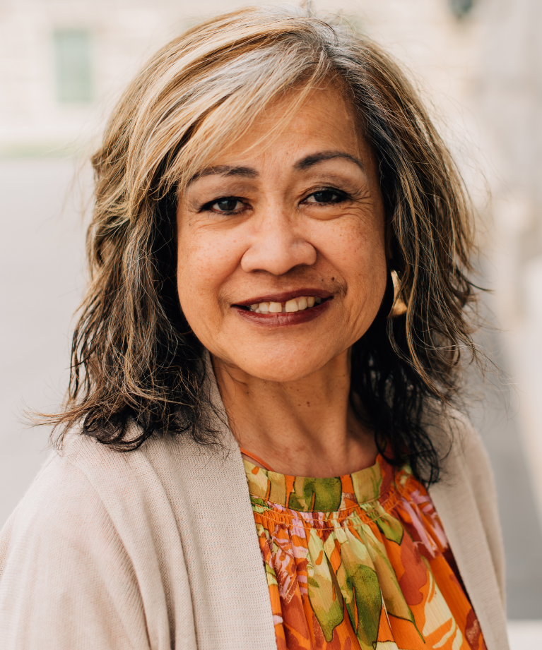 photo of Julie Iosefa