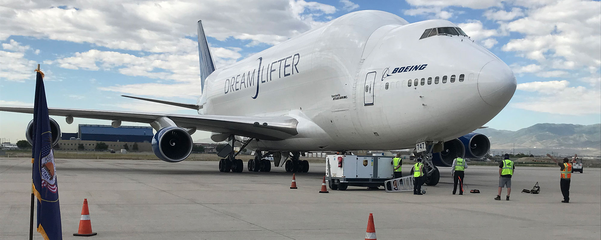 Featured image for “Boeing Dreamlifter Transports 500,000 Protective Face Masks for Utah Students and Teachers”